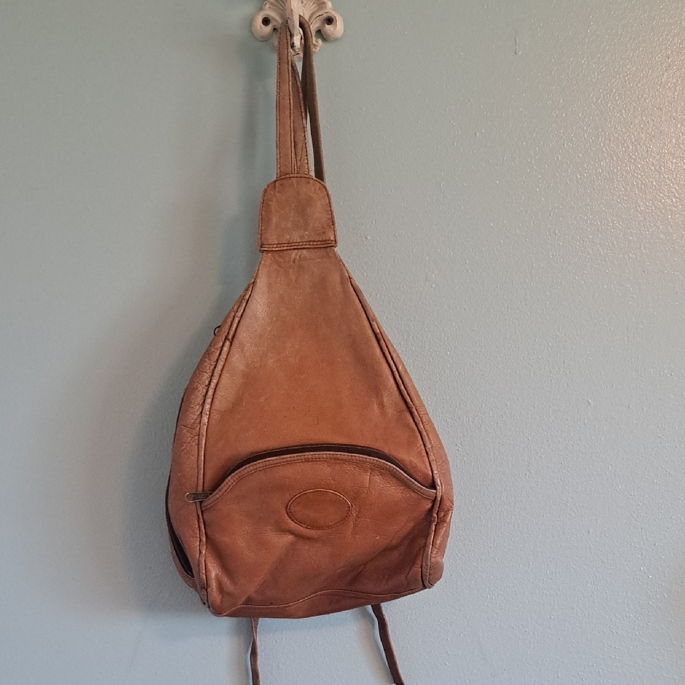 Columbian Distressed Leather Backpack Brown Adjustable